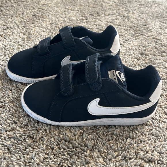 Nike Court Royale - Picture 3 of 5